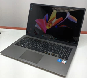 LG GRAM 15Z95N-G.APS5U1 15.6 I5-1135G7, 8GB, 256GB SSD-SCRATCHED - Picture 1 of 5