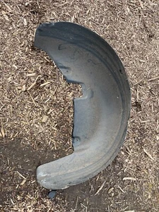 Inner Arch Lining NSR Passenger Rear 7L5810969 - Porsche Cayenne 957 - Picture 1 of 2