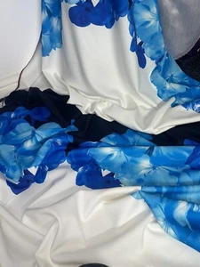 1 mtr ivory/ blue floral print,dress,upholstery jersey stretch fabric 58”wide - Picture 1 of 4