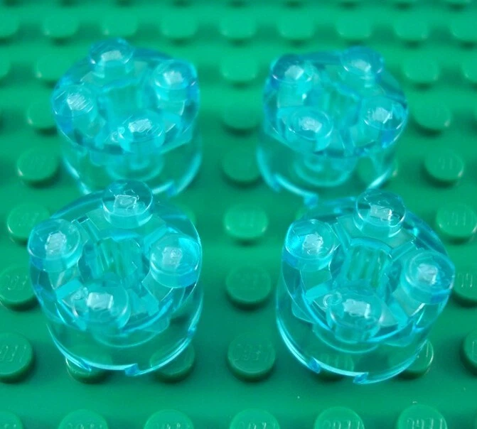 LEGO Lot of 4 Translucent Light Blue 2x2 Round Bricks - Image 1 of 1
