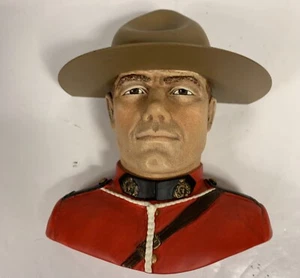 ROYAL CANADIAN MOUNTED POLICEMAN BOSSONS CHALKWARE HEAD - Picture 1 of 9