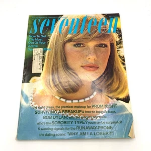 Vintage Seventeen Magazine April 1974 Prom Night Bob Dylan Sororities Has Label - Picture 1 of 5