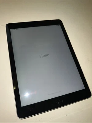 Apple iPad Air A1474 Space Gray Tablet Wi-Fi Only 16GB - Image 1 of 4