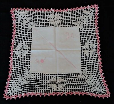 Napperon brodé coton et crochet écru rose - Photo 1/4