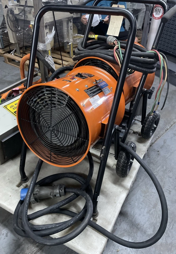 653673 Calentador Portátil Global Salamander 208V 15.000W 3Ph con Termostato Ajustable 2 Av Foto 1 de 1