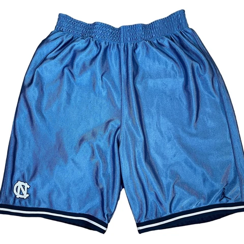Vintage North Carolina Tar Heels Air Jordan Mens Basketball Shorts Blue M/L Cover