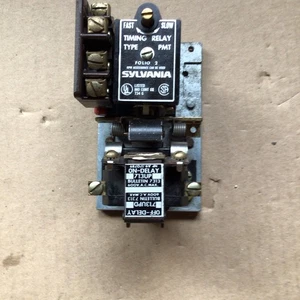 JOSLYN CLARK SYLVANIA  713UP  713UPB TIMING RELAY TYPE PMT - Picture 1 of 5