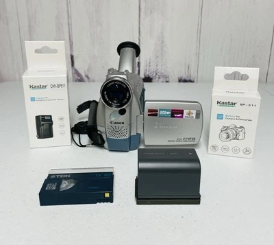 Canon ZR45 MC Mini DV Compact Camcorder Silver 2.5" Color LCD 360X Digital Zoom - Image 1 of 4