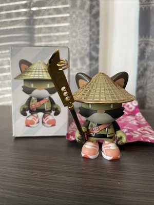 Boneco exclusivo Superplastic Dj Whoo Kid Janky com acessórios e embalagem! - Imagem 1 de 4