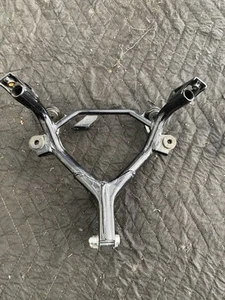 15-20 Honda CBR 300R CBR300R Front Upper Stay Cowl 64221-K33-D00 OEM - Foto 1 di 15