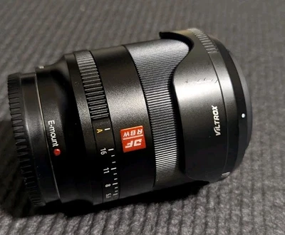 viltrox 24mm f1.8 sony - Image 1 of 4