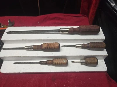 Vintage 5 Piece Irwin Wooden Handle Screwdriver Tool Set Made In USA - Image 1 of 3