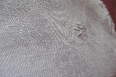 Beau et grand torchon MONOGRAMMé en LIN DAMASSé - Photo 1/4