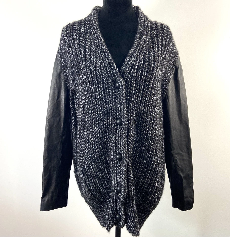 Женский свитер Alexander Wang M серый черный кардиган шерсть кожа на пуговицах пушистый - Изображение 1 из 4