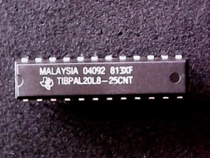 TIBPAL20L8-25CNT - Texas Instruments Simple Programmable Logic Device (DIP-24) - Bild 1 von 1
