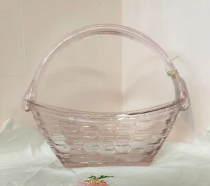 LONGABERGER 2005 COLLECTORS CLUB CROCUS SPRING PINK GLASS BASKET - Picture 1 of 9