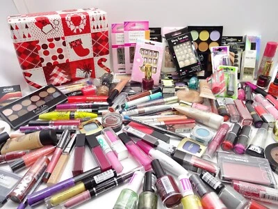 Make-up Set Box - Surprise 10+ Sortiment von Top Marken - Wert 75€+ - Bild 1 von 4