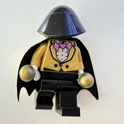 lego minifigure Gold Cape from Batman Torso Yellow Jacket Black Helmet No Eyes - Image 1 of 4
