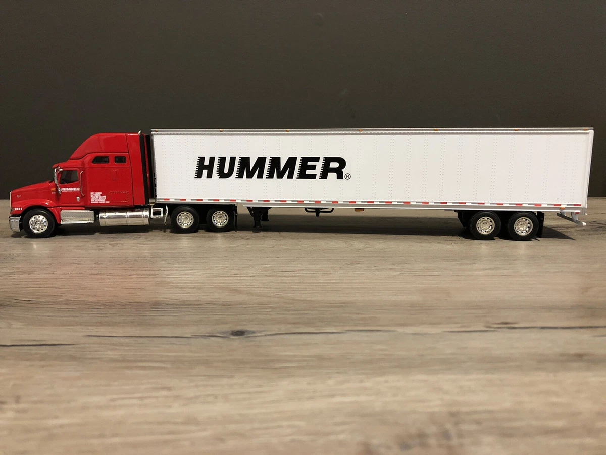 Highway 61/DCP International Harvester 1:64 Scale Diecast Cars