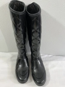 Hunter gesteppte schwarze hohe Gummi Regen Stiefel Gr. US 7 / EUR 38 Mängel siehe Bilder - Bild 1 von 5