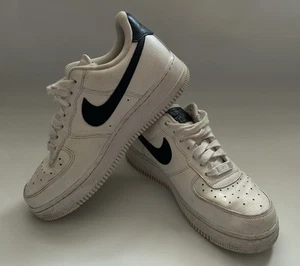 Nike Air Force 1 Low White Black GS Trainers Unisex UK Size 6 EU 39 - Picture 1 of 12