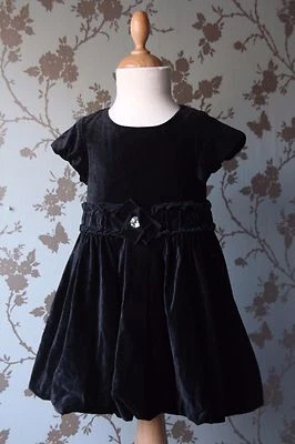 OFERTA Jottum SANNELOU vestido de terciopelo/paño/vestido/vestido negro talla 104/4 años vintage Foto 1 de 4