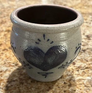 Vtg 1988 Rowe Pottery Works Handmade Salt Glazed Crock Heart & Vines Signed MC - Picture 1 of 9