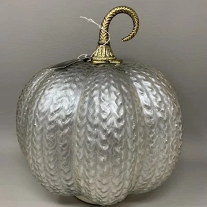 Irisierende silberne LED beleuchtete strukturierte Glas Kürbis Metall Stiel Herbst Dekor 9" - Bild 1 von 7