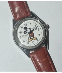 ⏰  Vintage Disney Time Works Mickey Mouse Watch Quartz 26mm NOT Tested  🐭🎁 - Picture 1 of 10