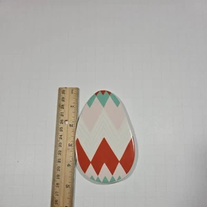 Coton Colors Happy Everything großes geschlüpftes Osterei Chevron Aufsatz - Bild 1 von 4