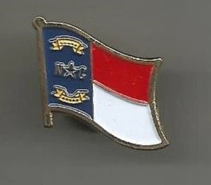 North Carolina Waving Flag Lapel Pin - Picture 1 of 1