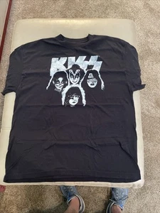 Kiss offiziell lizenziertes schwarzes Logo Grafik T-Shirt für Herren Größe 2XL - Bild 1 von 6