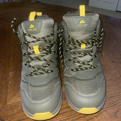 Botas de Senderismo Ozark Trail Talla 6 Para Hombre Resistentes Gris y Amarillo Apenas Usadas Foto 1 de 4