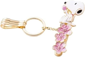 Bolso Snoopy Clip Llave Dije Llavero Flor de Cerezo Nuevo - Imagen 1 de 3