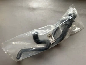 New Audi Volkswagen Radiator Hose, 4B0 121 055 F - Picture 1 of 2