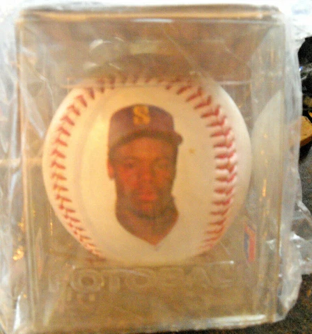 VINTAGE KEN GRIFFEY JR. ROOKIE FOTOBALL SEATTLE MARINERS NIP FOTO BALL Cover