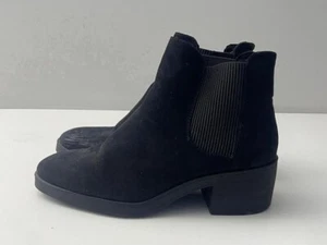 Bershka Women's Black Suede Pull on Chelsea Ankle Boots Shoes UK 6 EUR 39 -A27 - Picture 1 of 7