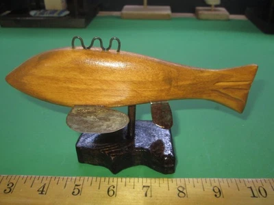 Lote 178 - Señuelo señuelo de pesca con lanza de hielo fabricante desconocido 7" 6,8 OZ Foto 1 de 4