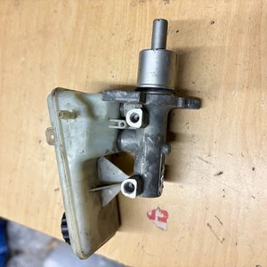 VAUXHALL VIVARO 2001-2004 BRAKE MASTER CYLINDER - Picture 1 of 12