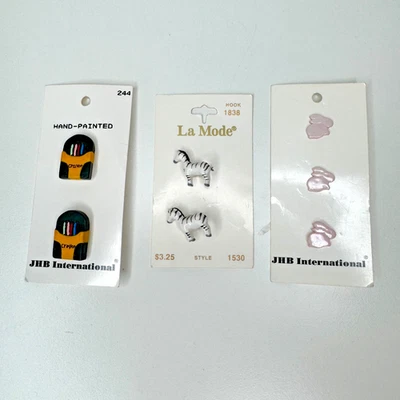 Lot 3 New Novelty Buttons Crayon Box  Zebras Pink Bunnies Rabbits Sewing Crafts - Image 1 of 4