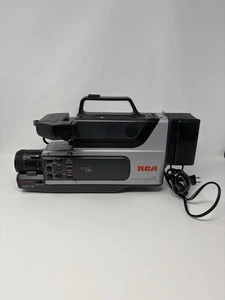 RCA CAMCORDER VHS PRO EDIT AUTOFOCOUS SOLID STATE IMAGE SENSOR VIDEO ZOOM 11~88m - Picture 1 of 6