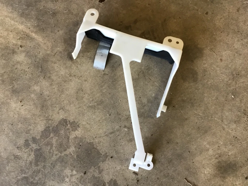 Ford Mustang ECM 2001 01 1994-2004 94-04 soporte de computadora montaje ¡Envío gratuito! Foto 1 de 1