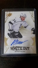 2022-23 Upper Deck SPX Arthur Kaliyev /15 White Out Auto Gold