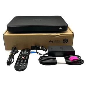 Humax ESd-160C Sky Q Kabel Receiver 1TB Festplatte Fernbedienung Ultra HD Hevc - Bild 1 von 20