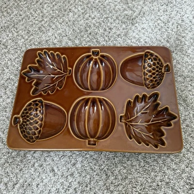 CRATE AND BARREL Harvest Fall Pumpkin Autumn Acorn Baking Dish - Image 1 of 3