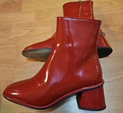 BOTAS FEMININAS COACH GIGI VERMELHO TAMANHO 9.5 MODELO DE EXIBIÇÃO DE COURO ENVIDRAÇADO  - Imagem 1 de 4
