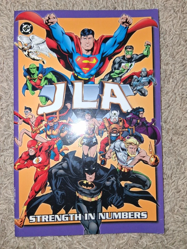 JLA (Book 4): Strength in Numbers - Trade Paperback By Grant Morrison - TPB Foto 1 de 1