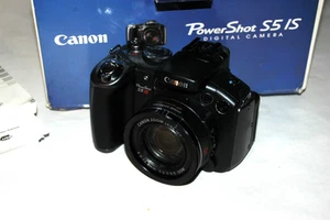 Canon Powershot S5 IS 8.0MP Digital Point-And-Shoot Camera (Gry4) - Picture 1 of 6