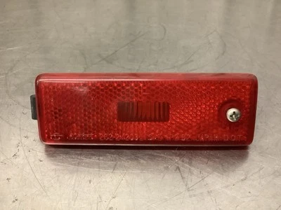 Nissan 300ZX 1984 o 1986 trasero izquierdo marcador lateral rojo OEM usado LH Foto 1 de 4