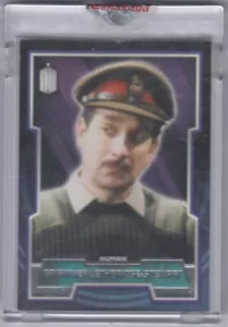 DOCTOR WHO 2015 (TOPPS) - TARJETA BASE DE PRUEBA 121 THE BRIGADIER 1/1 TOPPS BÓVEDA - Imagen 1 de 2